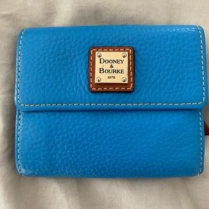 Dooney & Burke Vintage Pebble Grain Small Flap Wallet